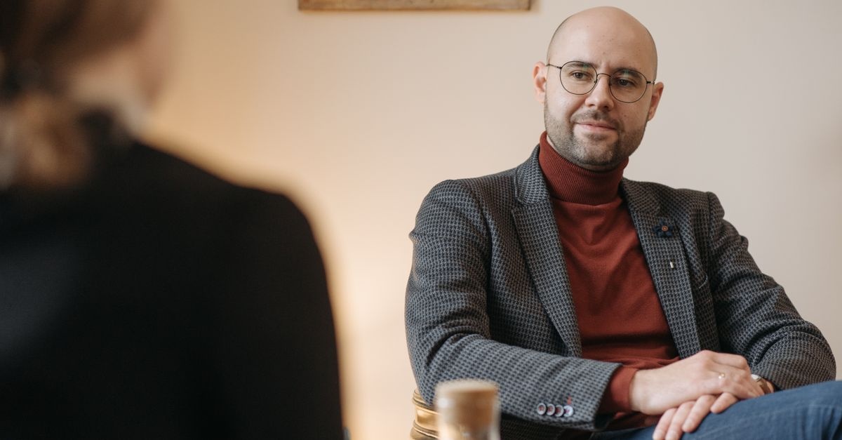 À qui parler pour aller mieux ? Psychologue, psychothérapeute : comment choisir le bon accompagnement