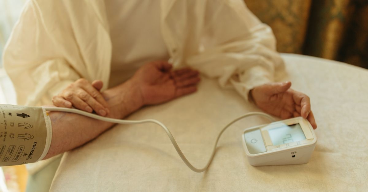 Hypertension : 10 signaux d’alerte à ne pas ignorer (et quand consulter)