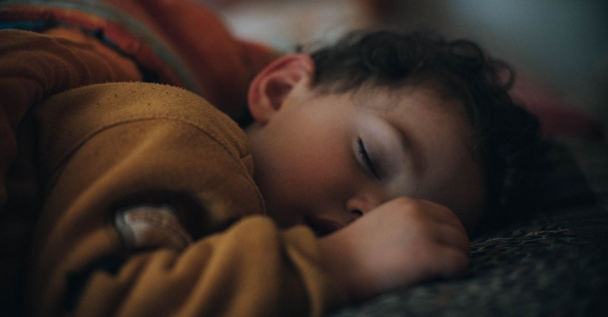 Sieste de l’enfant : le meilleur moment pour dormir (et comment le repérer facilement)