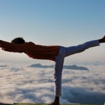 Retrouver l’harmonie au quotidien : 7 postures de yoga pour stabiliser corps et esprit