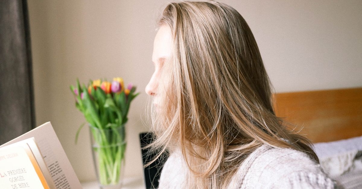 Des reflets lumineux et naturels : sublimer vos cheveux sans les agresser
