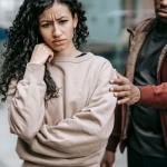 Quand la jalousie trahit l’insécurité : comprendre, apaiser et retrouver confiance